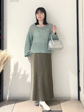 「アイテム（ボストンバッグ、シルバー系）」を使った、もえこさん（レディース・156cm）の秋コーディネート