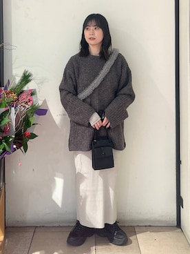 「アイテム（PC・スマホグッズ/家電、グレー系）」を使った、もえこさん（レディース・156cm）の冬コーディネート
