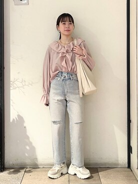 「LOWRYS FARM（ローリーズファーム）のヤワラカルイ２ＷＡＹショルダーＢＡＧ 115210（ショルダーバッグ、ホワイト系）」を使った、もえこさん（レディース・156cm）の冬コーディネート