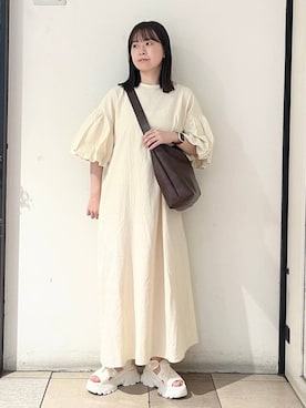 「アイテム（ボディバッグ/ウエストポーチ、ブラウン系）」を使った、もえこさん（レディース・156cm）の夏コーディネート