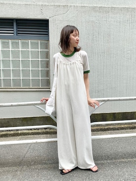 「アイテム（オールインワン・サロペット、ホワイト系）」を使った、yuka tanakaさん（レディース・160cm）の春コーディネート