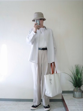 「CASPER JOHN」｜「アイテム（サンダル）」を使った、naokさん（メンズ・175cm）の秋コーディネート