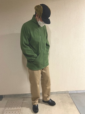 「DANTON（ダントン）のアイテム（チノパンツ）」を使った、タクマさん（メンズ・179cm）の冬コーディネート