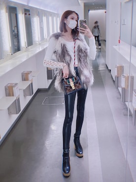 「アイテム（ベスト）」を使った、ULWさん（レディース・170cm）の秋コーディネート