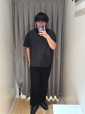 「URBAN RESEARCH DOORS（アーバンリサーチドアーズ）の『UR TECH』サマシェア ショートスリーブプルオーバー（Tシャツ/カットソー、ブラック系）」を使った、たちばなさん（メンズ・180cm）の春コーディネート