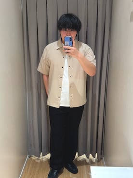 「ITEMS URBANRESEARCH（アイテムズ アーバンリサーチ）の『接触冷感/吸水速乾/イージーケア』多機能ナイロンストレッチイージーパンツ（その他パンツ、ブラック系）」を使った、たちばなさん（メンズ・180cm）の春コーディネート