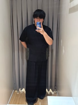 「ITEMS URBANRESEARCH（アイテムズ アーバンリサーチ）のサイドポケットキリカエクルーネックTシャツ（Tシャツ/カットソー、ブラック系）」を使った、たちばなさん（メンズ・180cm）の春コーディネート