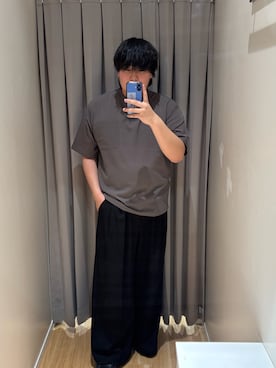 「ITEMS URBANRESEARCH（アイテムズ アーバンリサーチ）の『接触冷感/吸水速乾』クールタッチクレープジョーゼットTシャツ（Tシャツ/カットソー、グレー系）」を使った、たちばなさん（メンズ・180cm）の春コーディネート