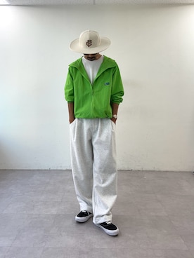 「アイテム（マウンテンパーカー）」を使った、Mr.KPさん（メンズ・175cm）の秋コーディネート