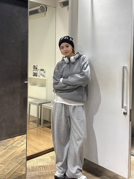 「アイテム（スウェットパンツ）」を使った、ぺえさん（レディース・166cm・30代）の秋コーディネート