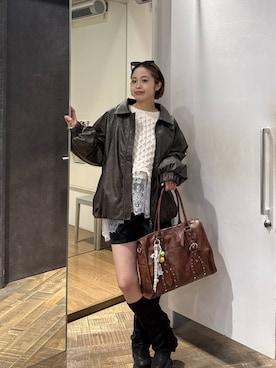 「JEANASIS（ジーナシス）のアンティークスタッズトート/576824（トートバッグ）」を使った、ぺえさん（レディース・166cm・30代）の秋コーディネート