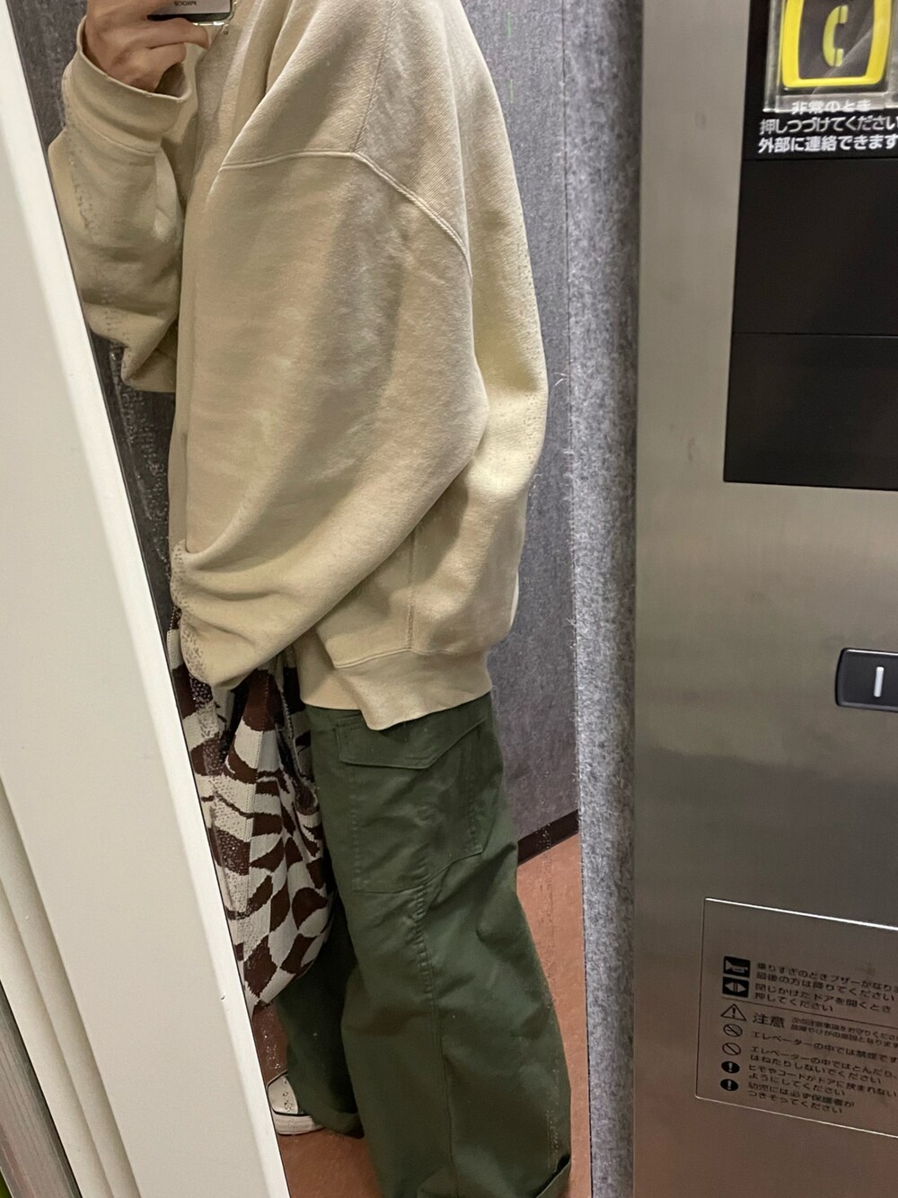 TODAYFUL（トゥデイフル）の「ヴィンテージオーバースエット