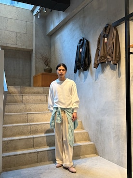 「Toironier（トワロニエ）のToironier/トワロニエ/PLAIN SWEAT SHIRTS（スウェット、ホワイト系）」を使った、llleiiiさん（メンズ・173cm）の春コーディネート