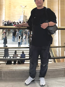 「BALENCIAGA（バレンシアガ）のアイテム（Tシャツ/カットソー、ブルー系）」を使った、6000さん（メンズ・172cm）の春コーディネート