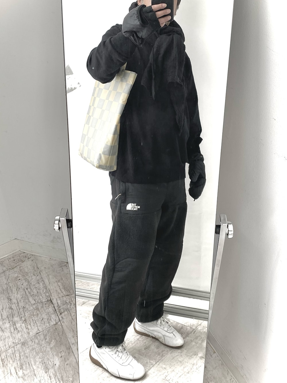 COMME des GARCONSのストール/ショールを使った人気ファッション