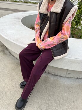 「カラーパンツ」｜「アイテム（ムートンコート）」を使った、yukari_riraさん（レディース・155cm）の秋コーディネート
