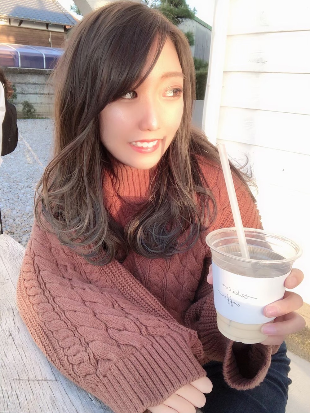 「JEANASiS、ジーナシス、ニットコーデ、ざっくりニット、ハイネックニット、ショート丈ニット、ハイウエスト、脚長効果、カフェコーデ、オトナカジュアル、大人カジュアル、抜け感、低身長コーデ、秋コーデ、カフェ巡り」｜「JEANASISのアイテム（ニット/セーター、ブラウン系）」を使った、みぃぽんさん（レディース・150cm）の夏コーディネートの1枚目の写真