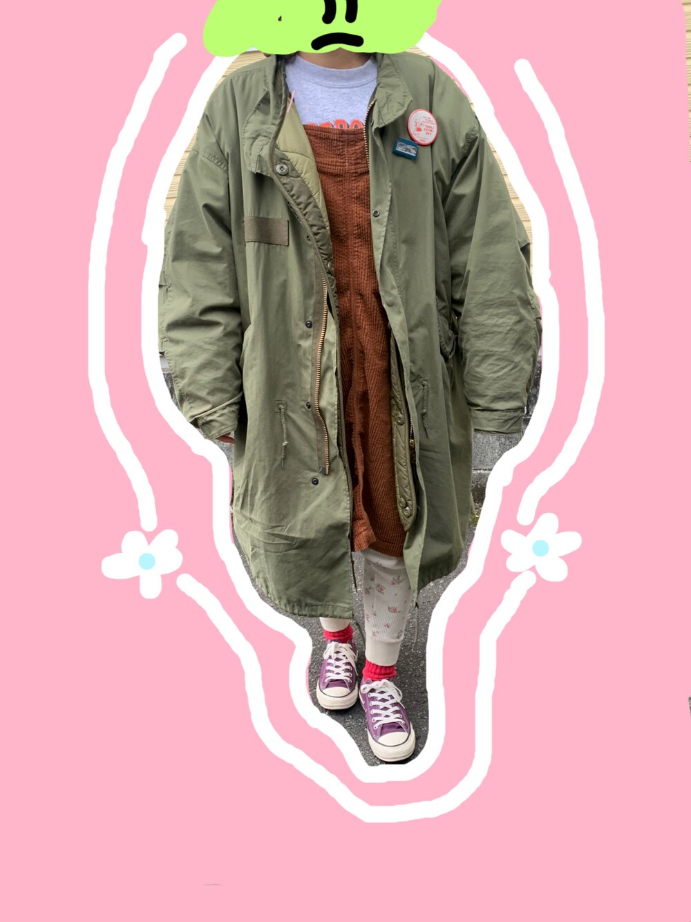 「サーマルレギンス、花柄、靴下屋、BEAMS BOY、FREAK’Ｓ STORE、M65、ジャンパースカート、コーデュロイ、スウェット、古着、スウェットコーデ、vintage、スニーカーコーデ、コンバース、converse」｜「CONVERSEのCONVERSE コンバース オールスター US カラーズ OX / ALL STAR US COLORS OX 31302092（スニーカー、パープル系）」を使った、揚げ餅さんさん（レディース・153cm）の冬コーディネートの1枚目の写真