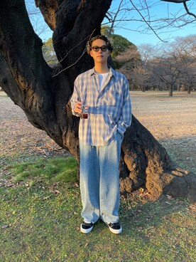 「CONES BOSS（コーンズボス）のアイテム（デニムパンツ）」を使った、Reiyaさん（メンズ・180cm）の冬コーディネート