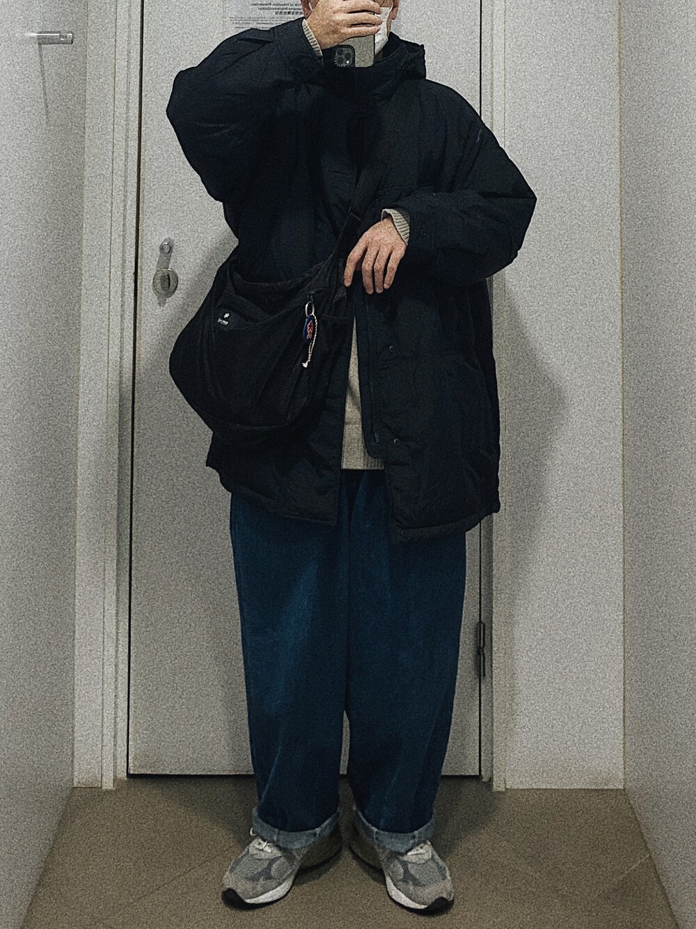 「niko and...のアイテム（ジャケット/アウター、ブラック系）」を使った、kyleさん（メンズ・173cm）の冬コーディネートの1枚目の写真