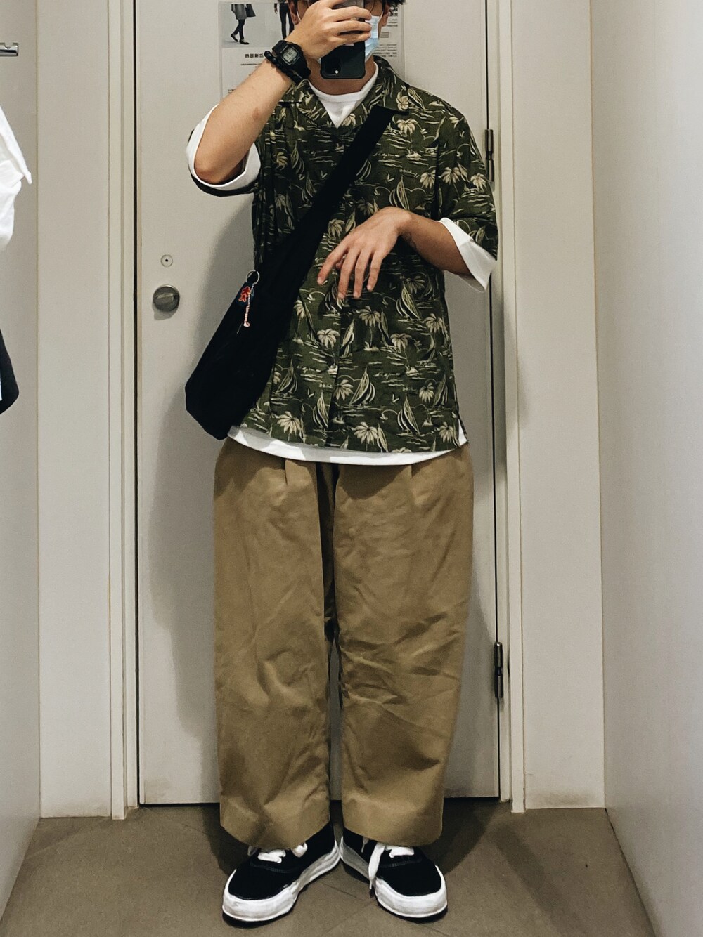 「MIHARAYASUHIROのアイテム（シューズ、ブラック系）」を使った、kyleさん（メンズ・173cm）の夏コーディネートの1枚目の写真