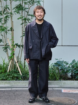 「PUBLIC TOKYO（パブリックトウキョウ）のアイテム（スラックス）」を使った、サエキさん（メンズ・173cm）の秋コーディネート