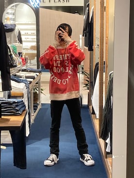 「ROYAL FLASH（ロイヤルフラッシュ）のアイテム（スウェット）」を使った、WayBeeee!!!さん（メンズ・173cm）の冬コーディネート