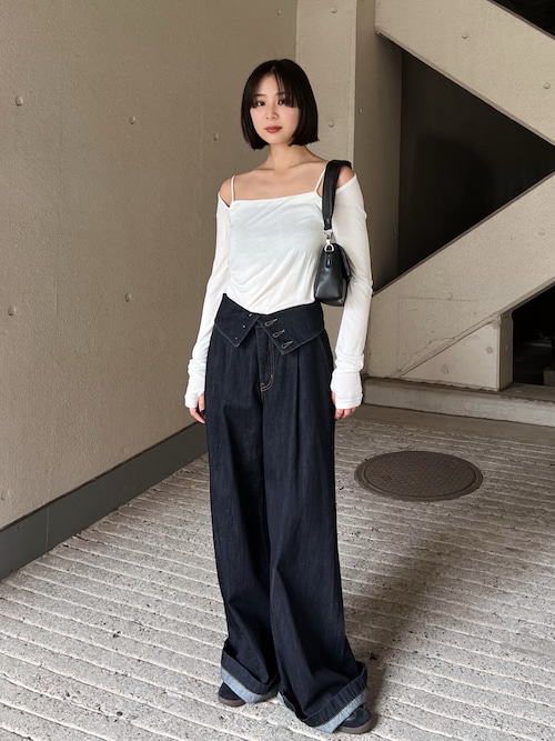 MOUSSY（マウジー）の「CORSET DESIGN BAGGY（デニムパンツ