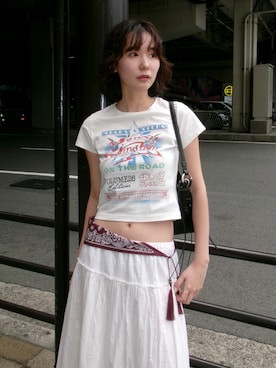 「MOUSSY（マウジー）のアイテム（トップス）」を使った、MOUSSY OFFICIALさん（レディース・162cm）の春コーディネート