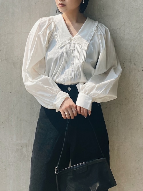 【新品タグ付き2点セット】MOUSSY花柄×イエローブラウス春秋、初夏コーデに◎ 新品タグ付き2点セット】MOUSSY花柄×イエローブラウス春秋、初夏