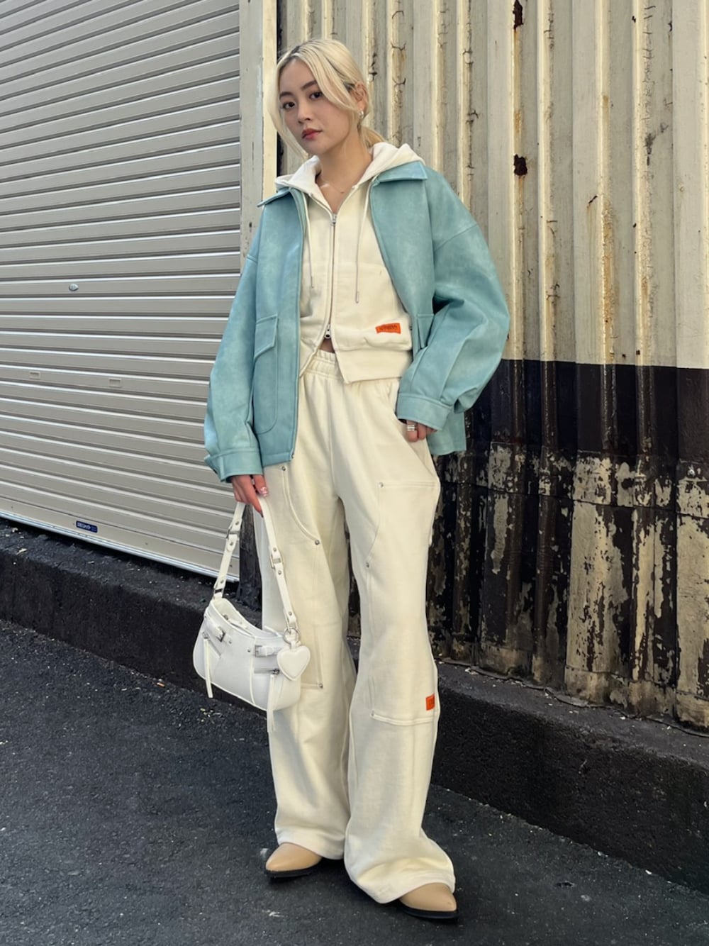 MOUSSYのアイテムを使った「スウェットセットアップ」の人気