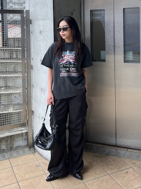 「MOUSSY（マウジー）のアイテム（トップス）」を使った、MOUSSY OFFICIALさん（レディース・165cm）の春コーディネート