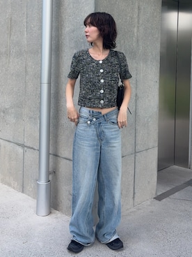 「MOUSSY（マウジー）のアイテム（トップス）」を使った、MOUSSY OFFICIALさん（レディース・162cm）の春コーディネート