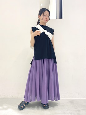 「YECCA VECCA（イェッカヴェッカ）のアイテム（カーディガン/ボレロ）」を使った、ほなみさん（レディース・155cm）の夏コーディネート