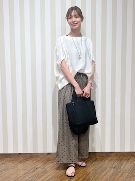 「SHOO・LA・RUE（シューラルー）の【S-LL/ひんやり/体型カバー】ゆるシルエットが心地よい ドルマンブラウス（シャツ/ブラウス、ホワイト系）」を使った、hassssyさん（レディース・169cm）の夏コーディネート