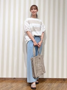 「SHOO・LA・RUE（シューラルー）のふわりシルエットが新しい ワイドピッチボーダートップス（Tシャツ/カットソー、ベージュ系）」を使った、hassssyさん（レディース・169cm）の春コーディネート