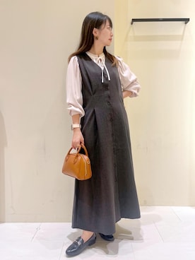 「アイテム（ジャンパースカート）」を使った、NACHIさん（レディース・155cm）の秋コーディネート