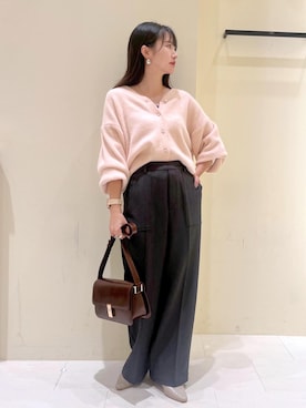 「オンオフ兼用」｜「アイテム（バッグ）」を使った、NACHIさん（レディース・155cm）の秋コーディネート