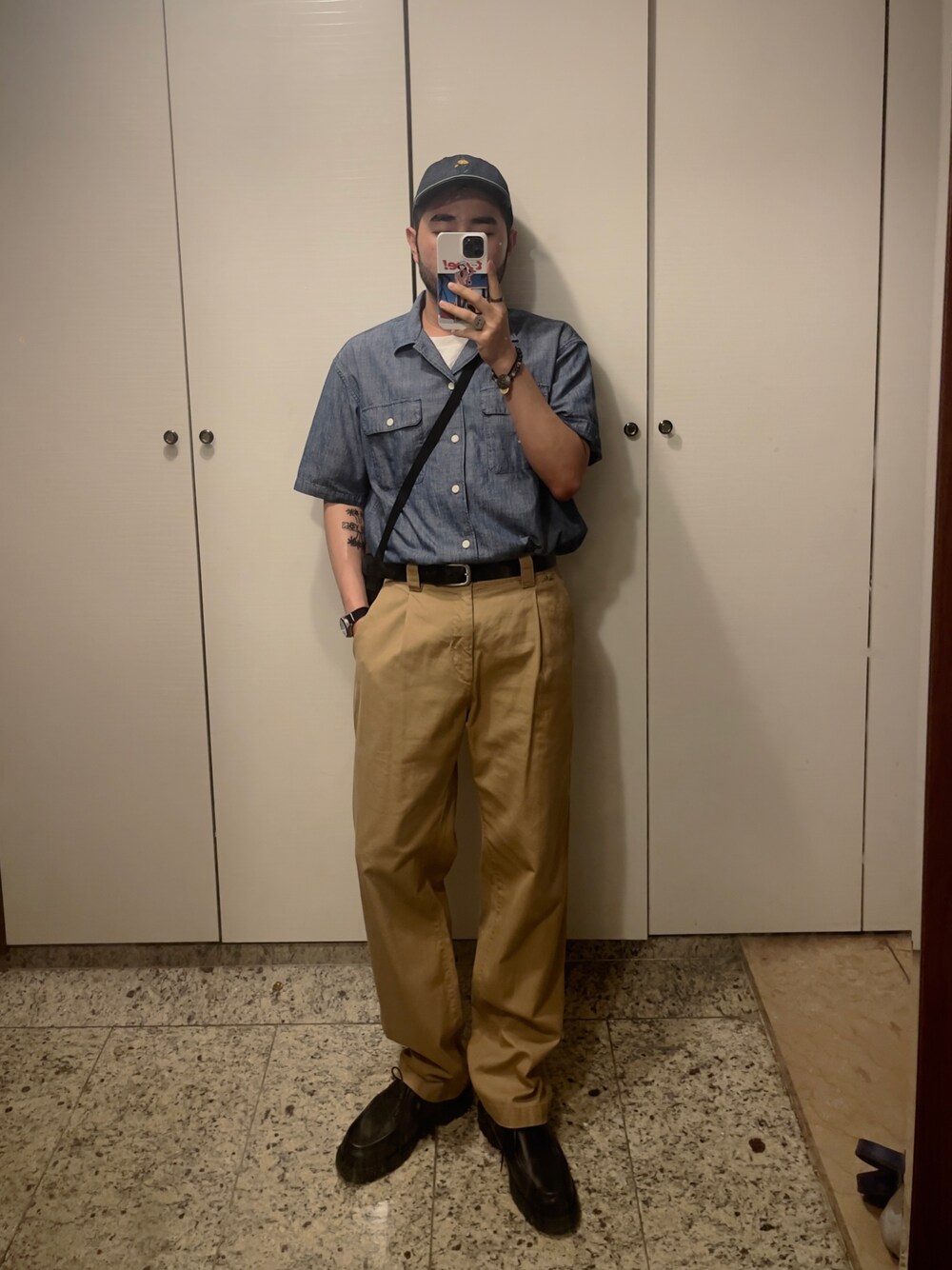 「summer、90's、VINTAGE、韓国ファッション、出勤コーデ、UNIQLO、ユニクロ」｜「UNIQLOのアイテム（チノパンツ、ブラウン系）」を使った、Kimnerdさん（メンズ・172cm）の夏コーディネートの1枚目の写真