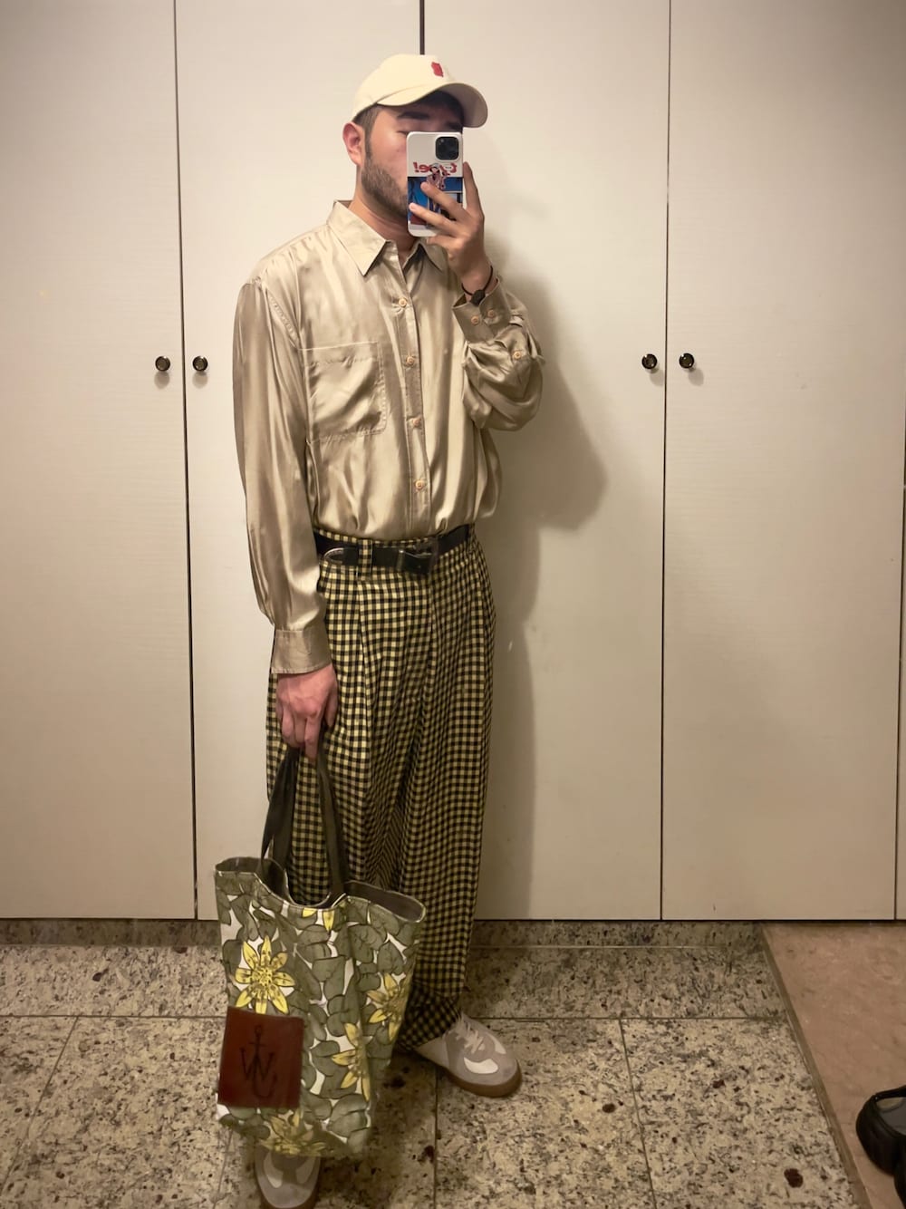 「summer、boy、VINTAGE、出勤コーデ、韓国ファッション」｜「UNIQLOのアイテム（シャツ/ブラウス、ベージュ系）」を使った、Kimnerdさん（メンズ・172cm）の夏コーディネートの1枚目の写真