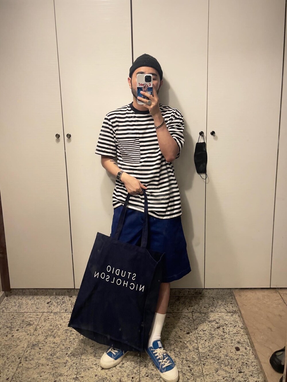 「韓国ファッション、出勤コーデ、summer、boy、sporty、ユニクロ、UNIQLO」｜「UNIQLOのアイテム（Tシャツ/カットソー、ブラック系）」を使った、Kimnerdさん（メンズ・172cm）の夏コーディネートの1枚目の写真