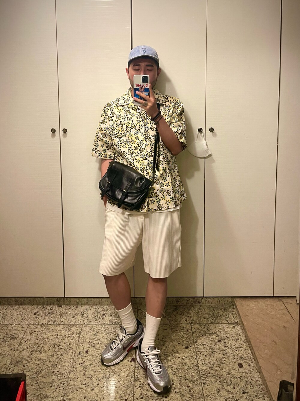 「summer、boy、sporty、出勤コーデ」｜「4deaworksのアイテム（ショルダーバッグ、ブラック系）」を使った、Kimnerdさん（メンズ・172cm）の夏コーディネートの1枚目の写真