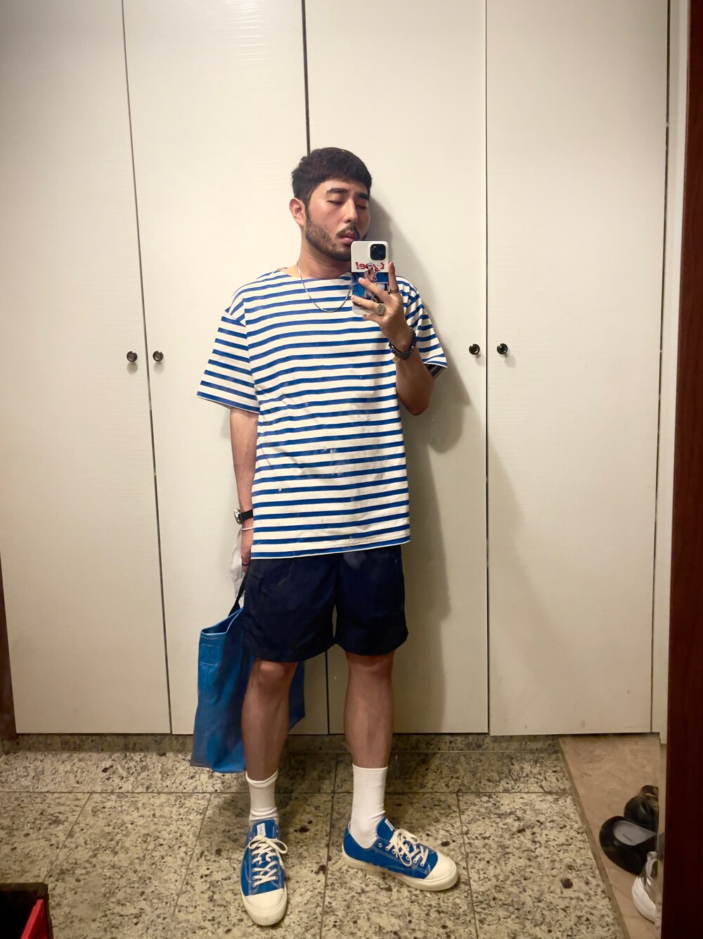 「summer、boy、韓国ファッション、あそびコーデ」｜「Thomas Moreのアイテム（Tシャツ/カットソー、ブルー系）」を使った、Kimnerdさん（メンズ・172cm）の夏コーディネートの1枚目の写真