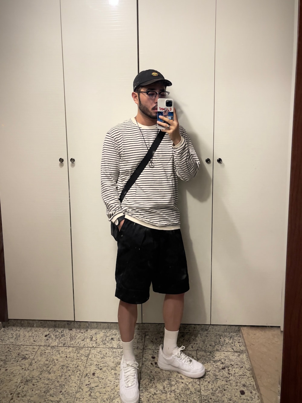 「summer、boy、90's、UNIQLO、韓国ファッション、出勤コーデ」｜「UNIQLOのアイテム（パンツ、ブラック系）」を使った、Kimnerdさん（メンズ・172cm）の夏コーディネートの1枚目の写真