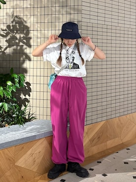 「THE GOODLAND MARKET（ザグッドランドマーケット）のザ グッドランド マーケット　GOOD CUSTOM HAT（ハット、ブルー系）」を使った、YUIさん（レディース・164cm）の夏コーディネート