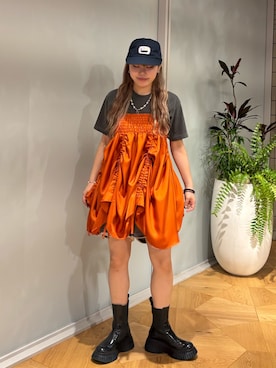 「THE GOODLAND MARKET（ザグッドランドマーケット）のPretty Good　南極ホエールズCAP（キャップ、ブルー系）」を使った、YUIさん（レディース・164cm）の夏コーディネート