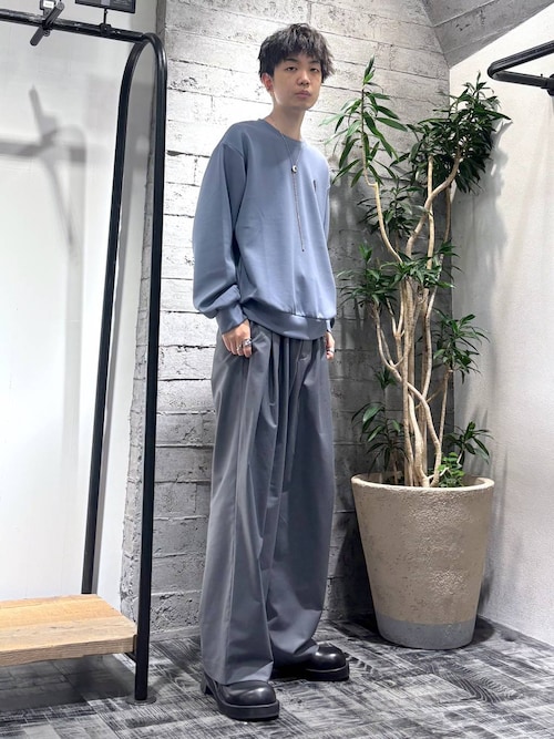 セール】アートモチーフバックプリントスウェット(HARE