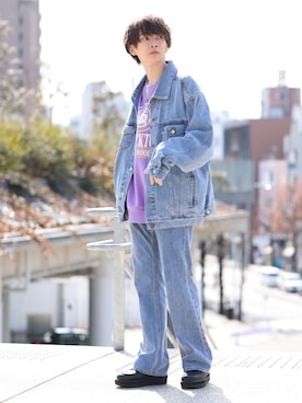 「カラースウェット」｜「アイテム（ジャケット/アウター）」を使った、加藤元気さん（メンズ・177cm）の冬コーディネート