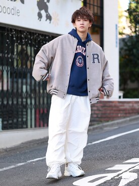 「BROKEN BASE（ブロークンベース）のアイテム（その他パンツ）」を使った、加藤元気さん（メンズ・177cm）の秋コーディネート
