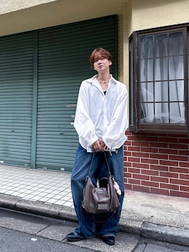 「soerte（ソエルテ）のアイテム（シャツ/ブラウス）」を使った、加藤元気さん（メンズ・177cm）の秋コーディネート